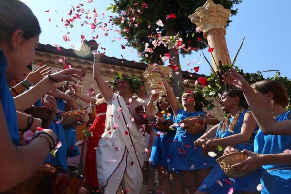 El verano es para celebrar: bienvenidos a la fiesta del dios Baco de Valdearados