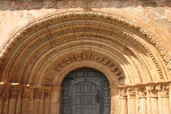 Iglesia de Santa María la Mayor de Escalada