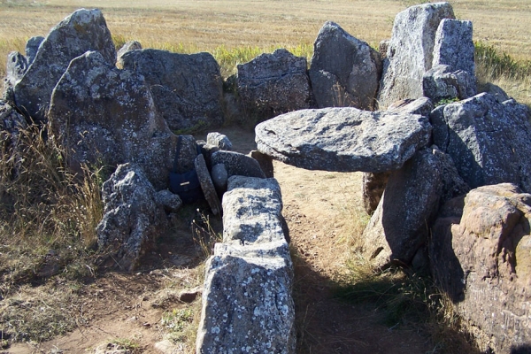 Dolmen de Cubillejo de Lara o de Mazariegos