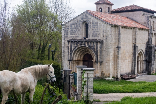 Iglesia de Santa María de Siones