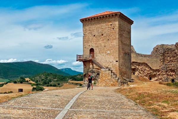 Agua y Roca: del Ebro a los Montes Obarenes