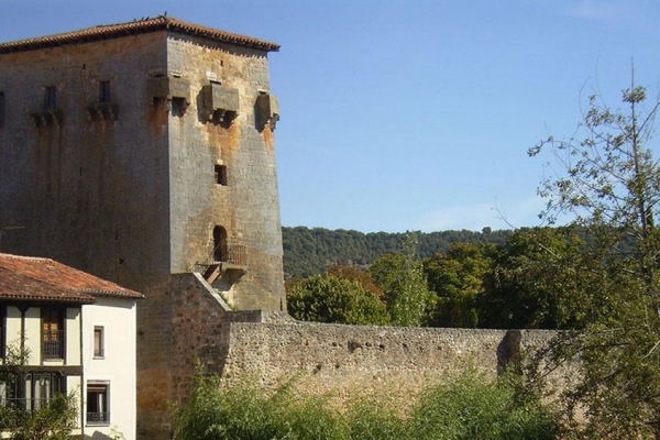 Torreón de doña Urraca o de Fernán González